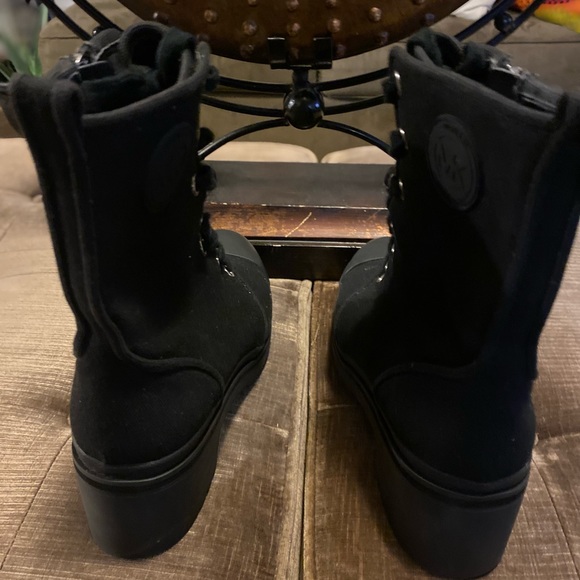 Check out this Corey combat boot by Michael. - Picture 4 of 8